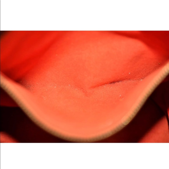 Louis Vuitton Damier Marais Bucket Shoulder Bag - Picture 6 of 8